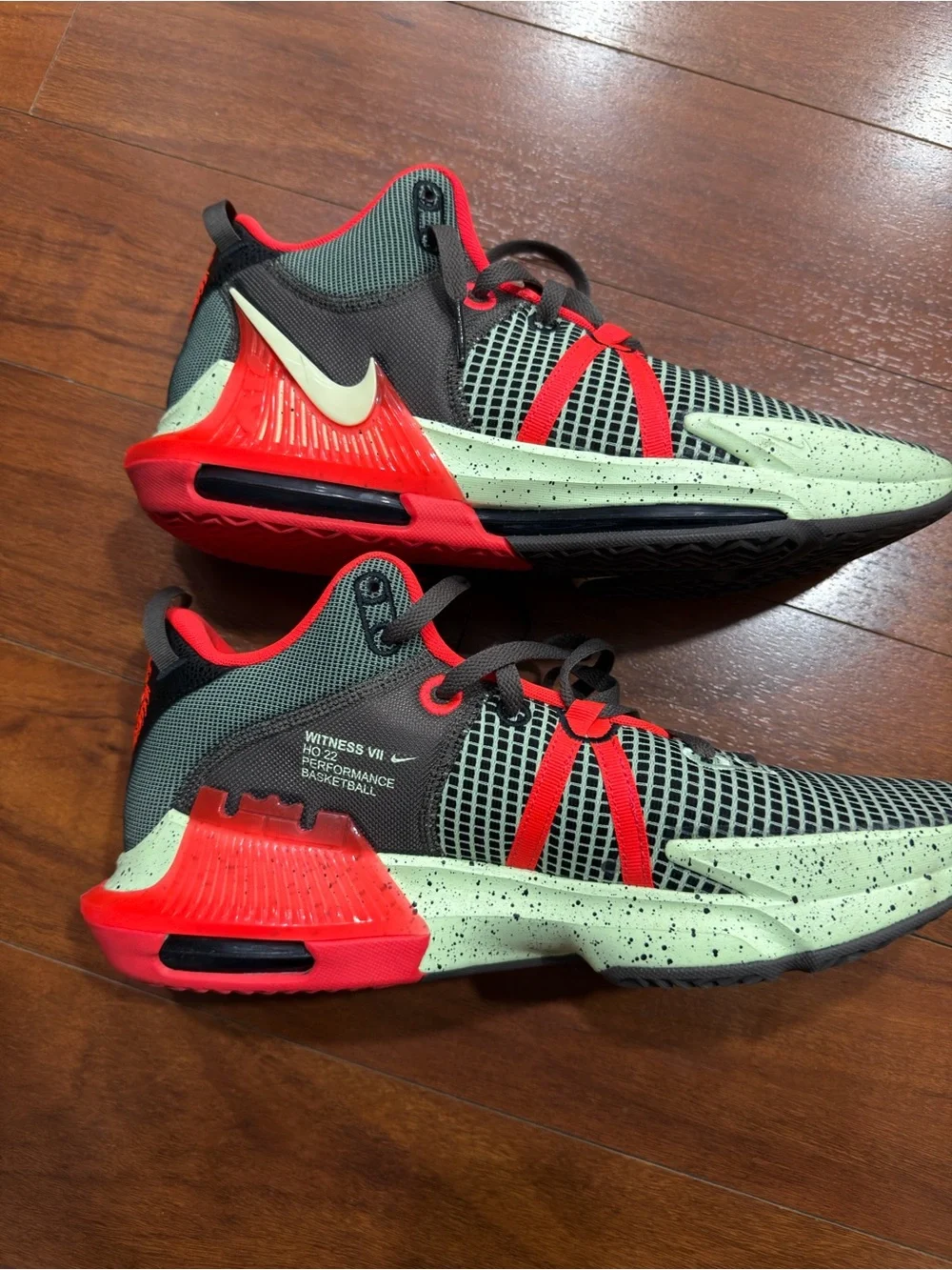 Nike lebron witness